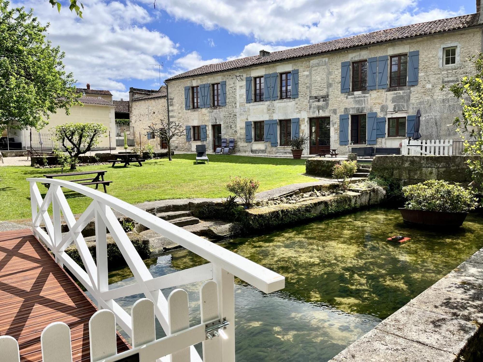 הוילה Bourg-Charente Petit Moulin De Veillard מראה חיצוני תמונה